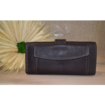 Portfel duży skórzany   ciemno brązowy z kwiatowym kolorowym haftem .